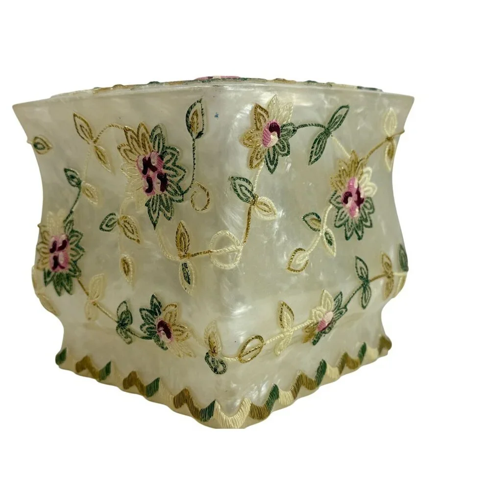 Popular Bath Embroidered Floral Acrylic Tissue Box Cover‎ Cottagecore Grannycore